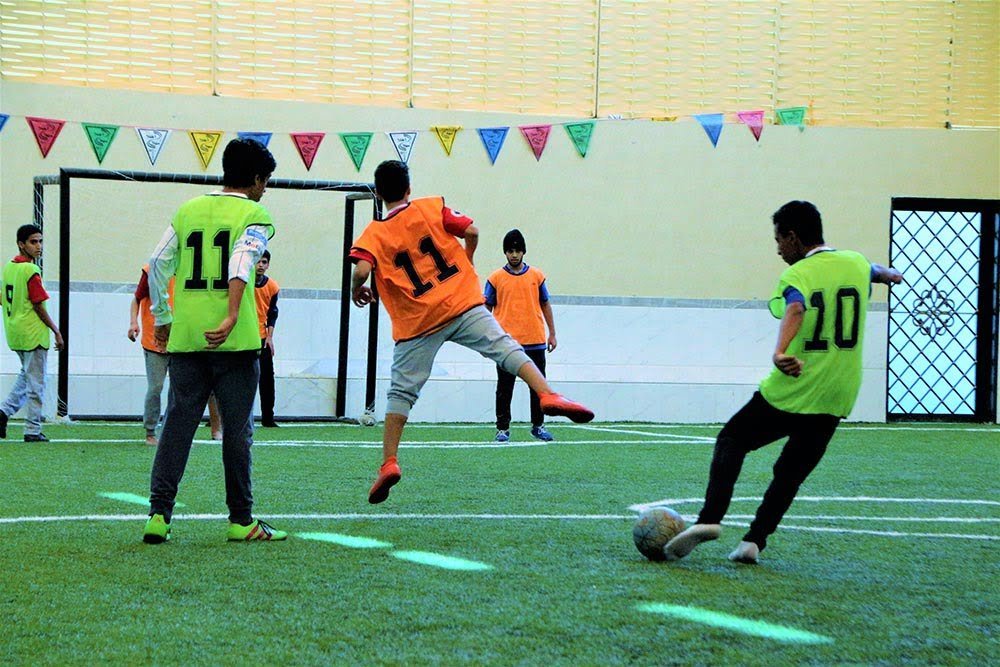الملاعب والصالات · نمار